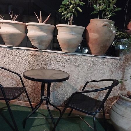 Apartamento שירת דבורה בבני ברק Giv'at Shemu'el Exterior foto